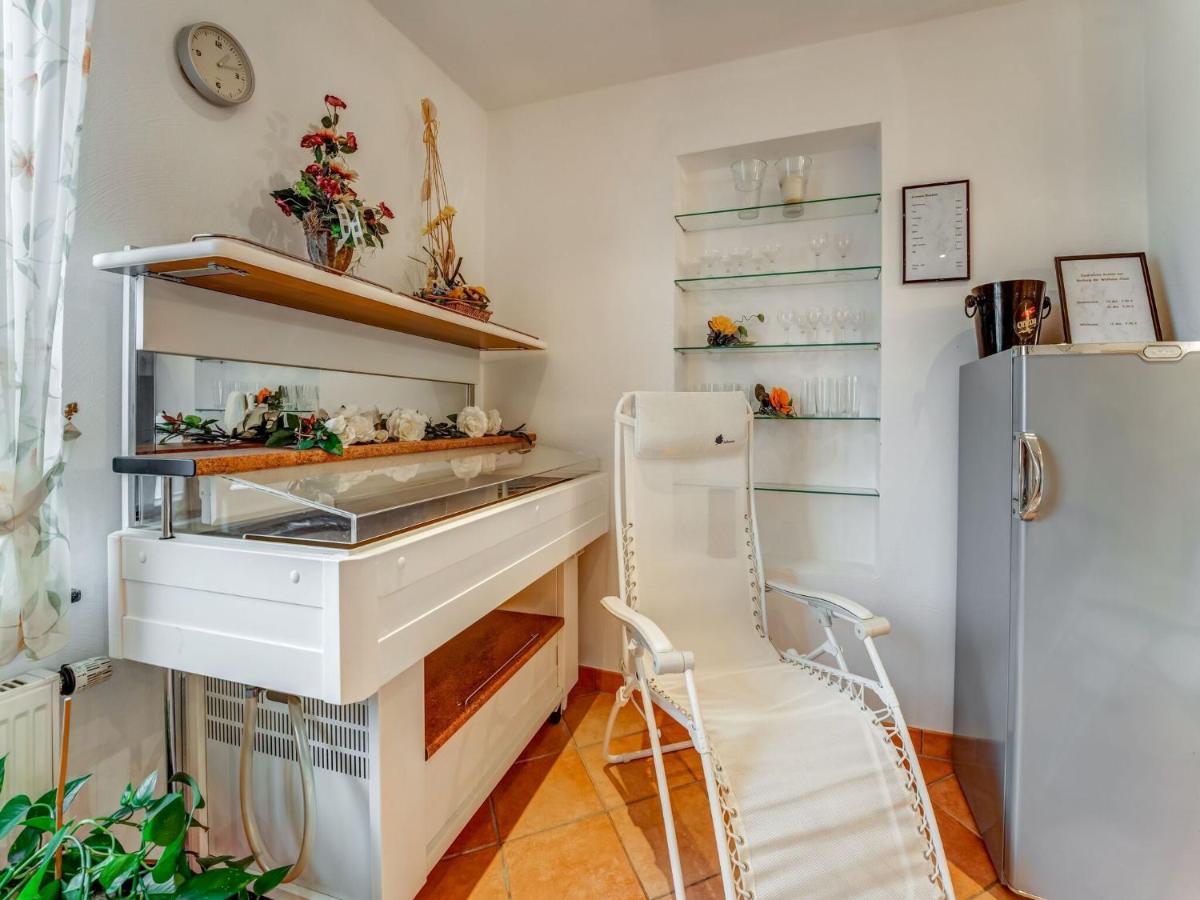 Apartment With Wellness Oasis 헬렌탈 외부 사진
